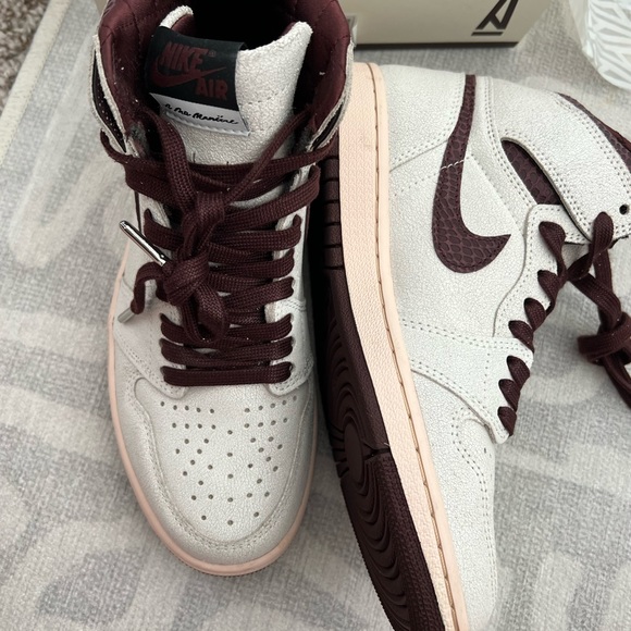 A Ma Maniere Jordan 1 High - Picture 5 of 5